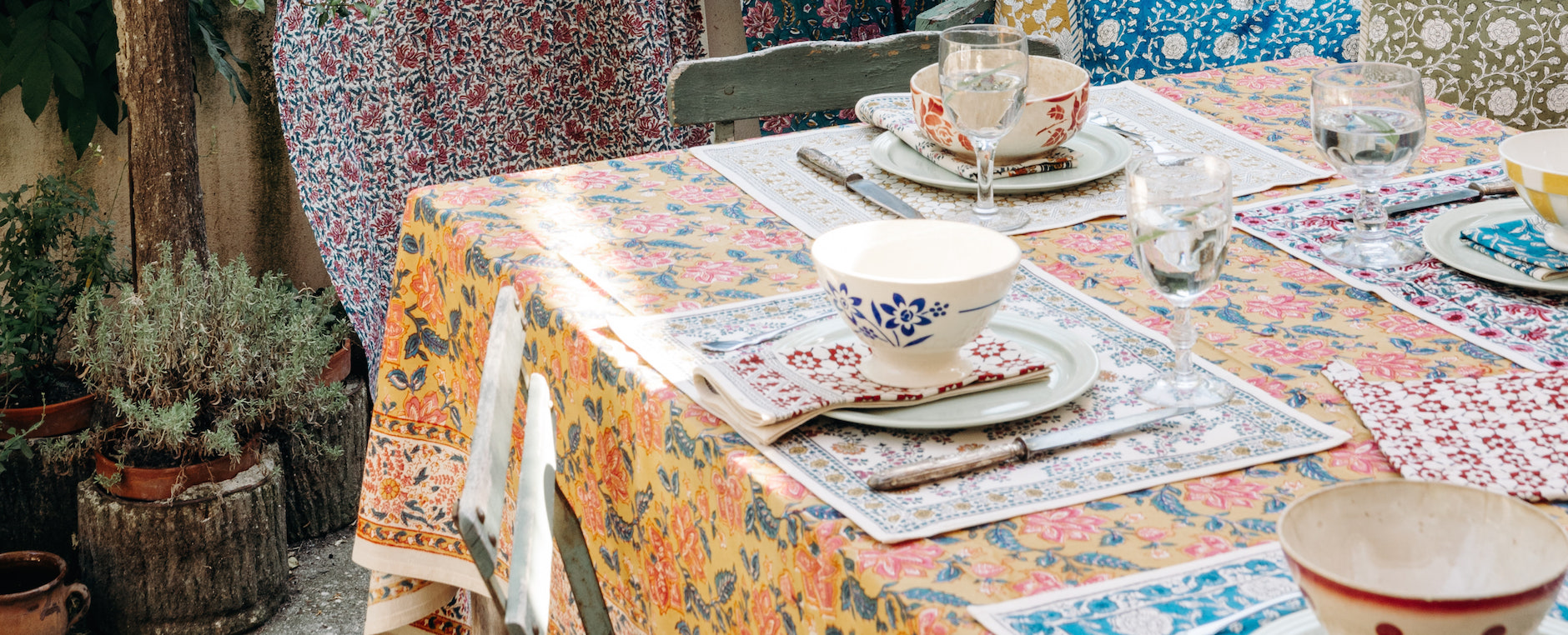 Ideas and inspiration for a bohemian chic table Jamini